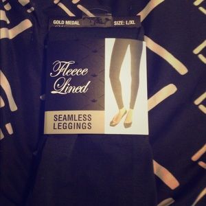 Fleece lined black leggings
